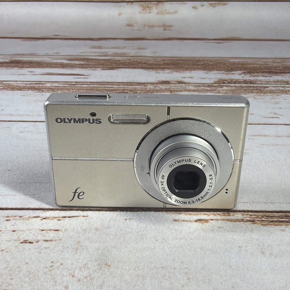 Olympus FE-3000 10.0MP Silver Digital Camera w/ Battery No Charger Used